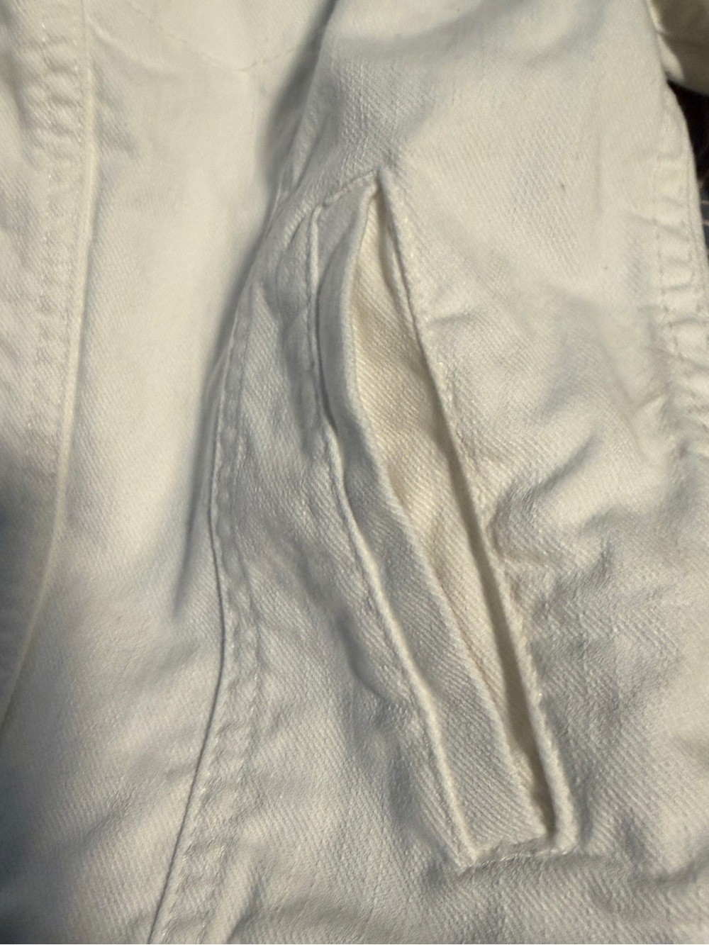 Crisp White Denim Gap Jacket like new! - Picture 6 of 7